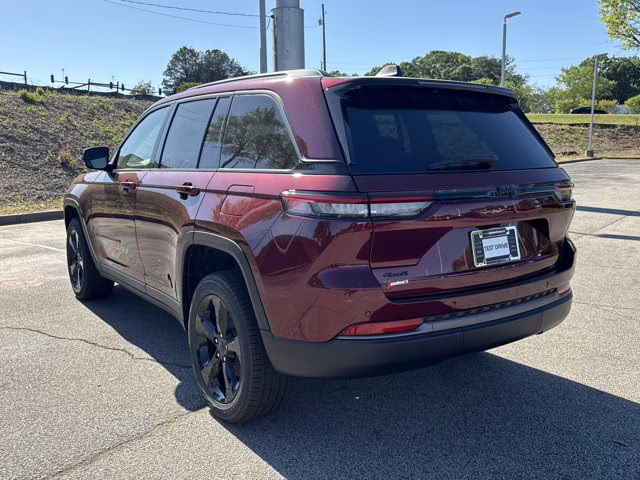 2026 Velvet Red Pearlcoat Jeep Grand Cherokee Limited 4X4 SUV