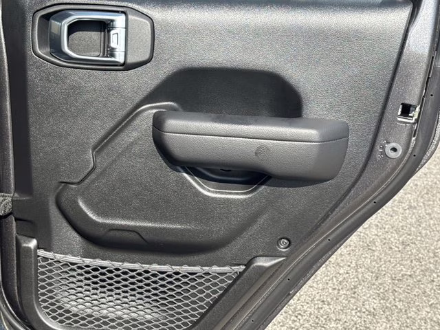 2026 Granite Crystal Metallic Clearcoat Jeep Gladiator Sport 4X4 Truck