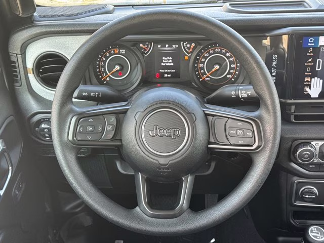 2026 Granite Crystal Metallic Clearcoat Jeep Gladiator Sport 4X4 Truck