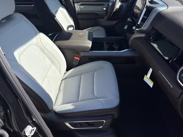 2026 Diamond Black Crystal Pearlcoat Ram 1500 Laramie 4X4 Truck