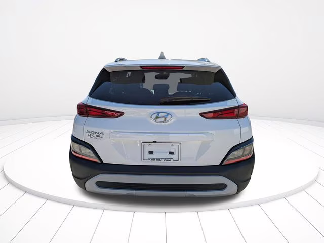 2022 Lunar White Hyundai Kona SEL FWD SUV