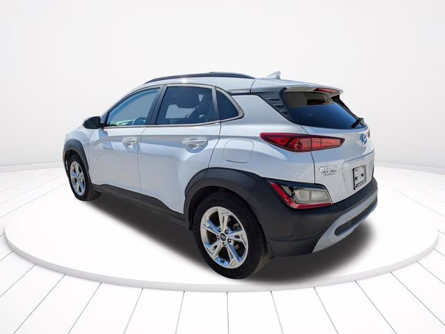 2022 Lunar White Hyundai Kona SEL FWD SUV
