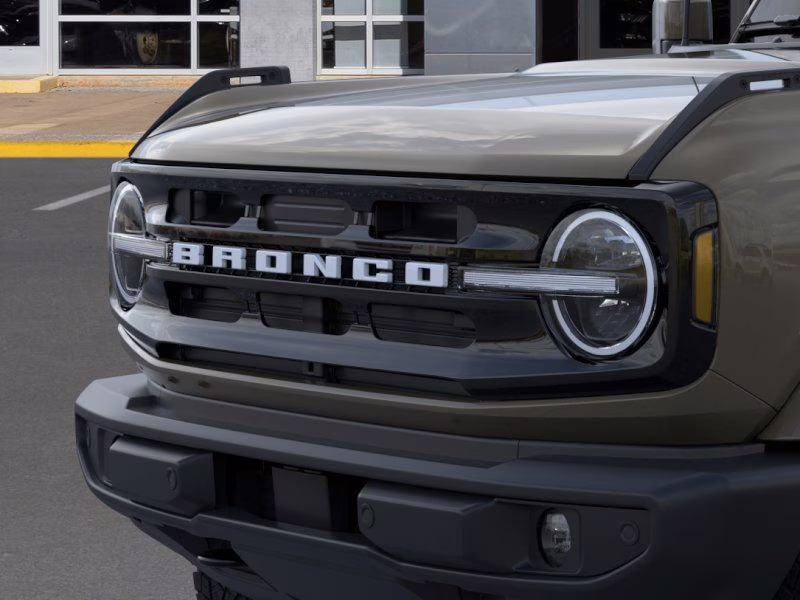 2026 Grey Ford Bronco Outer Banks 4X4 SUV