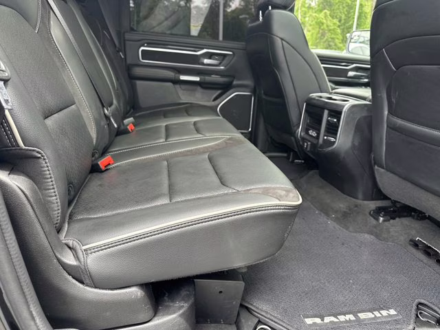 2022 Diamond Black Crystal Pearlcoat Ram 1500 Laramie 4X4 Truck