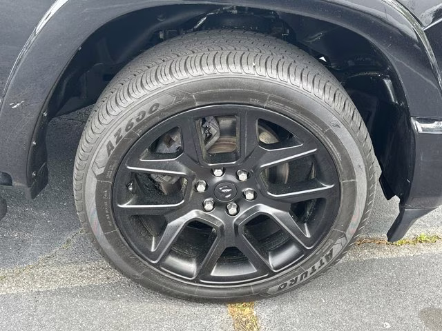 2022 Diamond Black Crystal Pearlcoat Ram 1500 Laramie 4X4 Truck