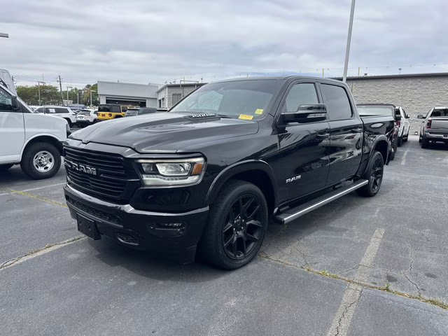 2022 Diamond Black Crystal Pearlcoat Ram 1500 Laramie 4X4 Truck