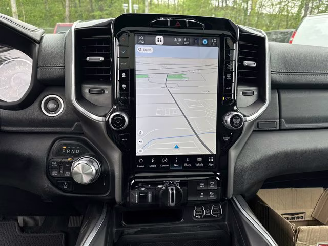 2022 Diamond Black Crystal Pearlcoat Ram 1500 Laramie 4X4 Truck