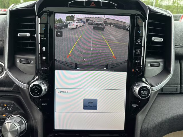 2022 Diamond Black Crystal Pearlcoat Ram 1500 Laramie 4X4 Truck