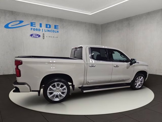 2026 White Sands Chevrolet Silverado 1500 High Country 4X4 Truck