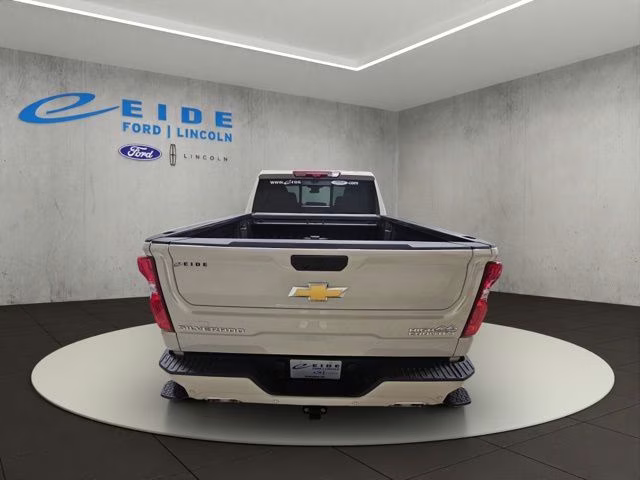 2026 White Sands Chevrolet Silverado 1500 High Country 4X4 Truck