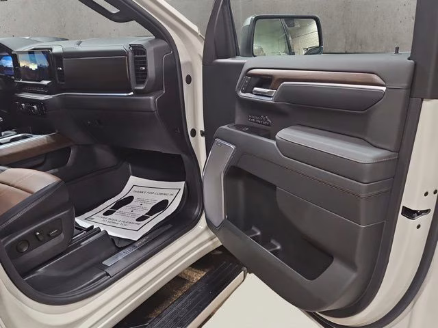 2026 White Sands Chevrolet Silverado 1500 High Country 4X4 Truck