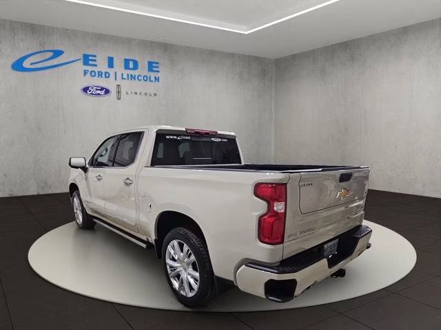 2026 White Sands Chevrolet Silverado 1500 High Country 4X4 Truck