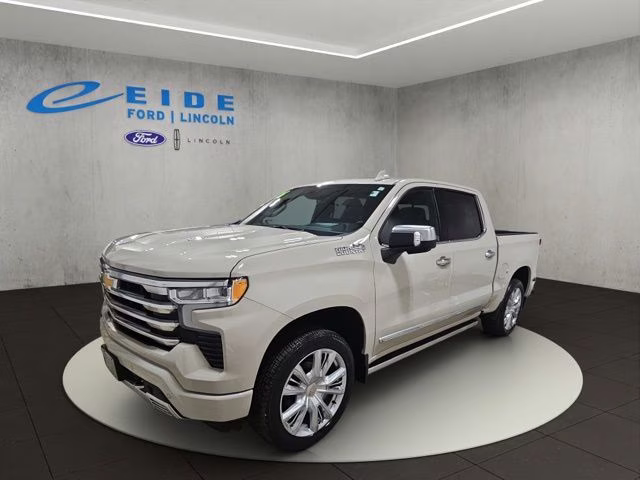 2026 White Sands Chevrolet Silverado 1500 High Country 4X4 Truck