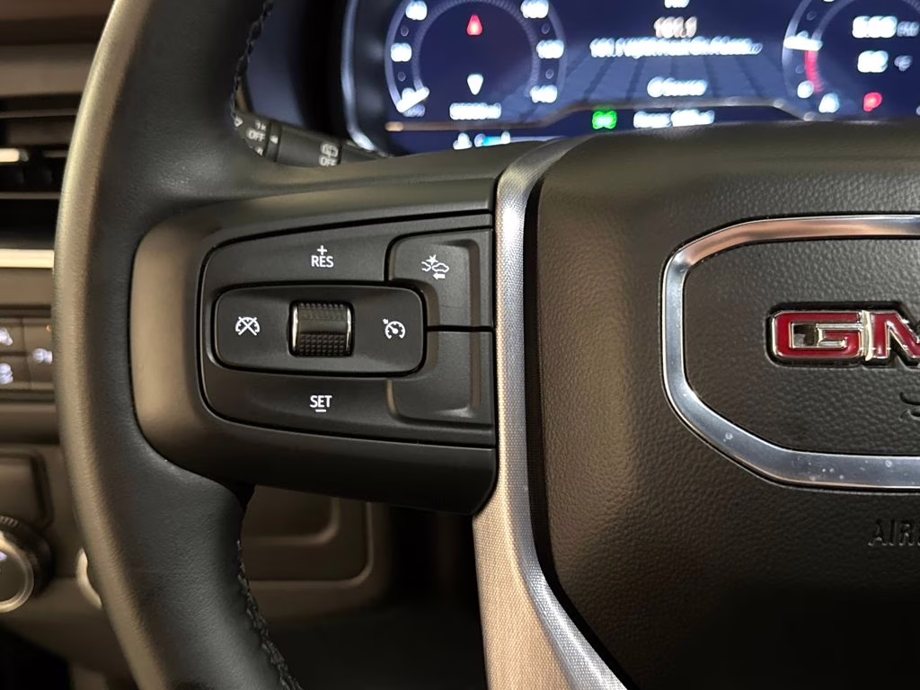 2023 Sterling Metallic GMC Yukon SLE RWD SUV