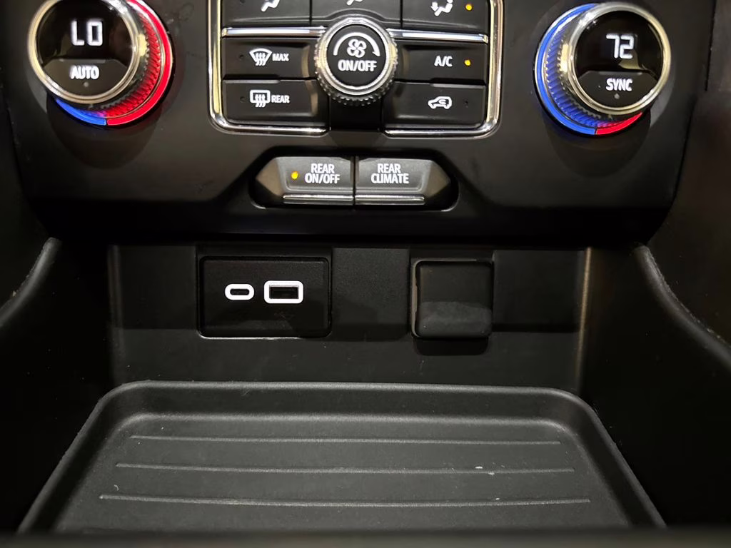 2023 Sterling Metallic GMC Yukon SLE RWD SUV