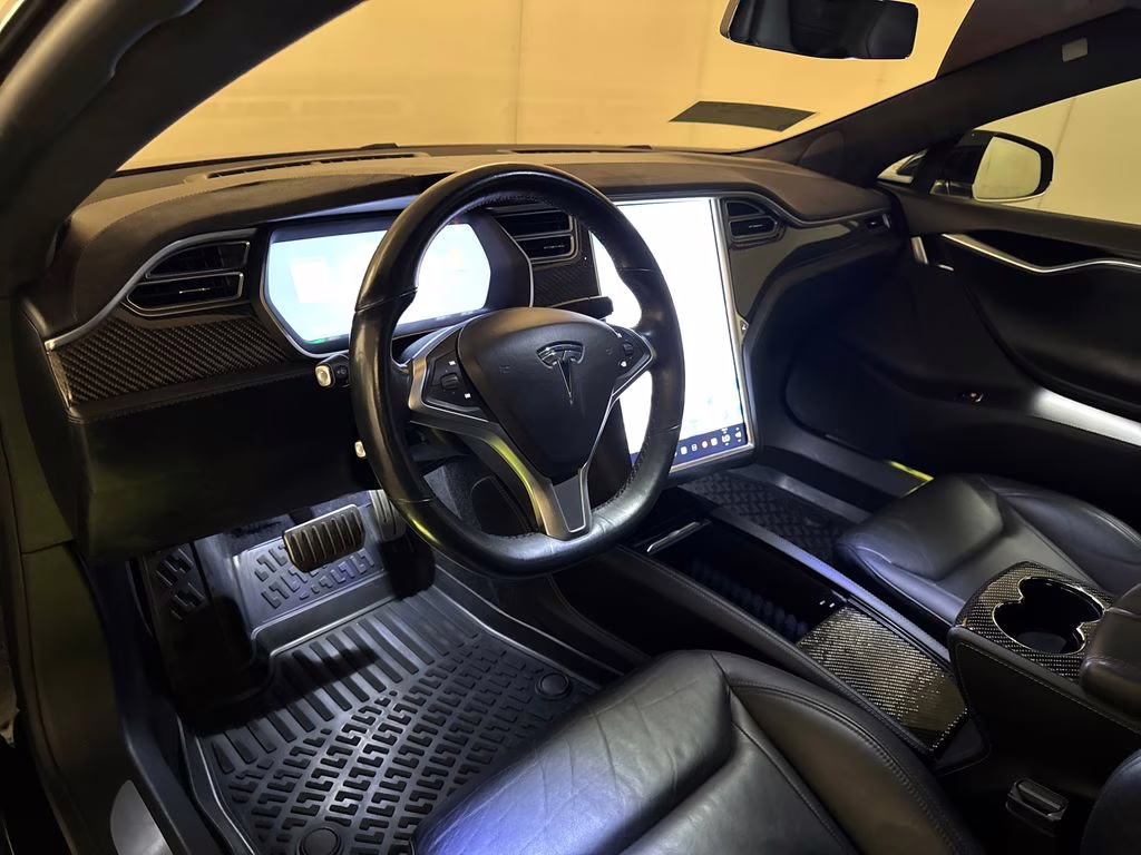 2015 Black Tesla Model S 85D AWD Hatchback
