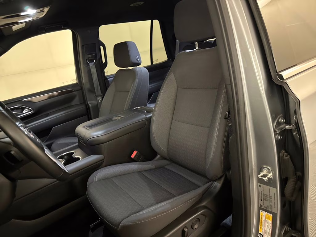 2023 Sterling Metallic GMC Yukon SLE RWD SUV