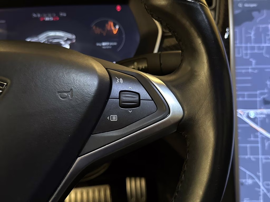 2015 Black Tesla Model S 85D AWD Hatchback