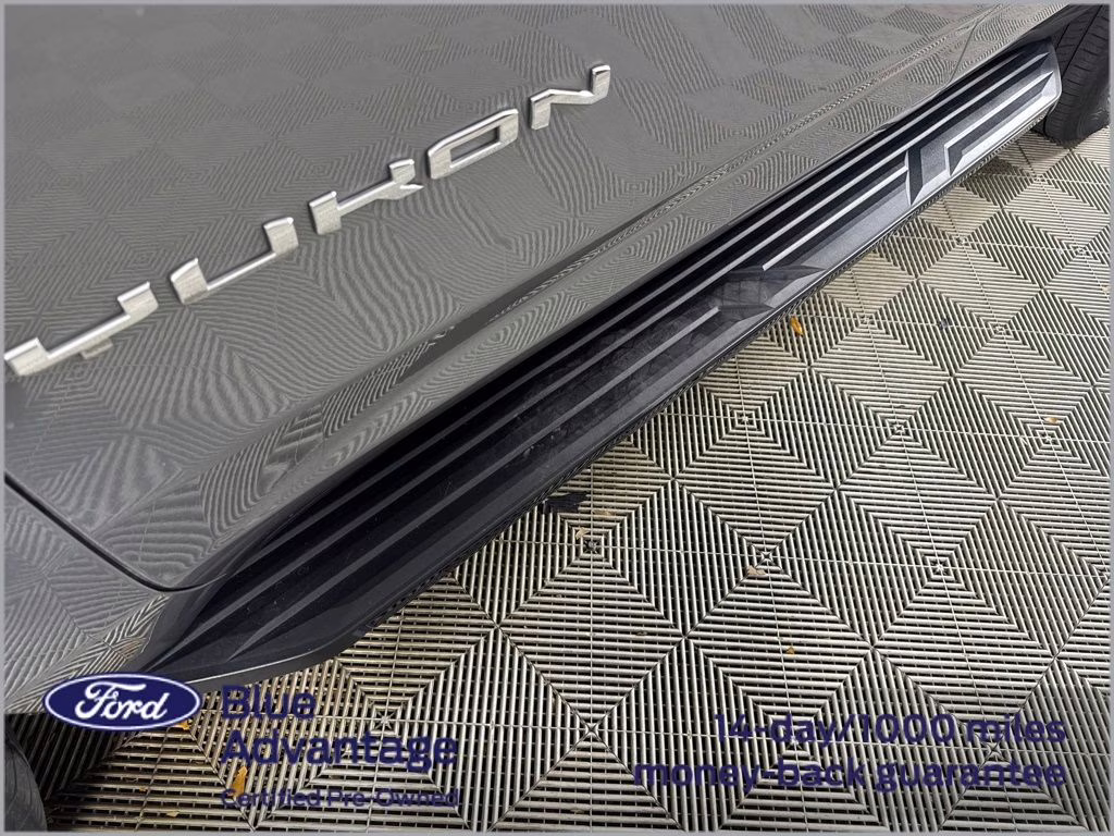 2023 Sterling Metallic GMC Yukon SLE RWD SUV