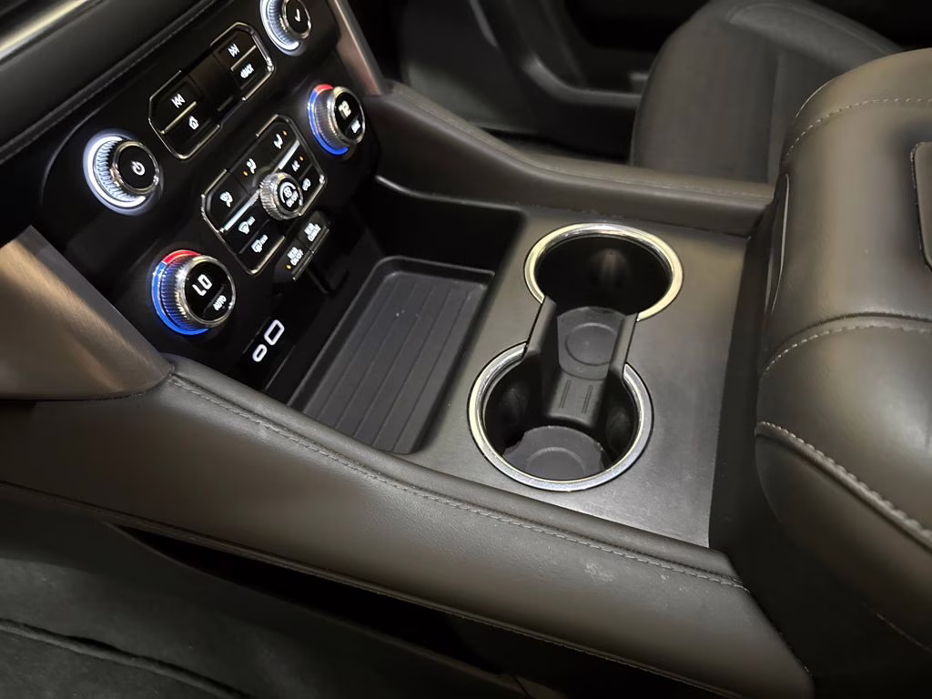 2023 Sterling Metallic GMC Yukon SLE RWD SUV