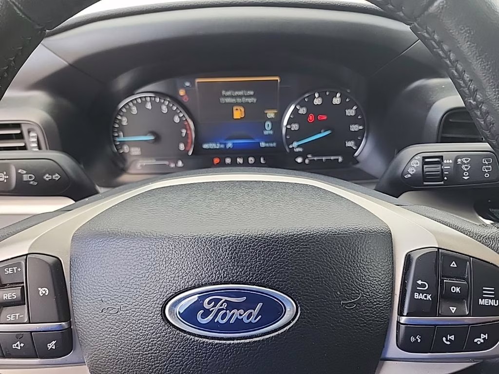 2024 Agate Black Metallic Ford Explorer XLT 4X4 SUV