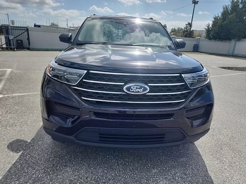 2024 Agate Black Metallic Ford Explorer XLT 4X4 SUV
