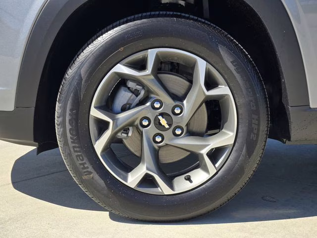 2026 Sterling Gray Metallic Chevrolet Trax LT FWD SUV