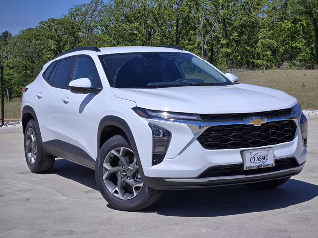 2026 Summit White Chevrolet Trax LT FWD SUV