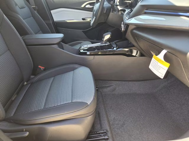 2026 Summit White Chevrolet Trax LT FWD SUV