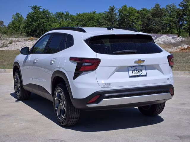 2026 Summit White Chevrolet Trax LT FWD SUV