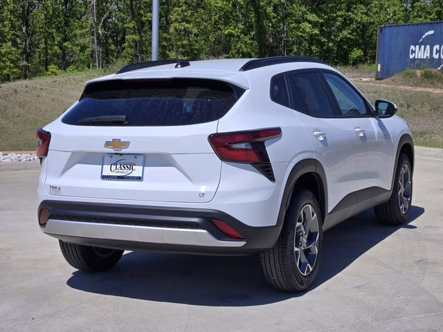 2026 Summit White Chevrolet Trax LT FWD SUV