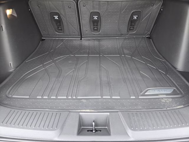 2026 Summit White Chevrolet Trax 2RS FWD SUV