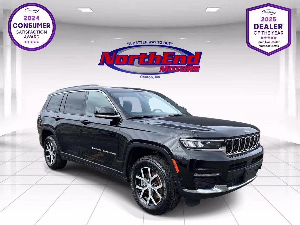 2024 Diamond Black Crystal Pearlcoat Jeep Grand Cherokee L Limited 4X4 SUV