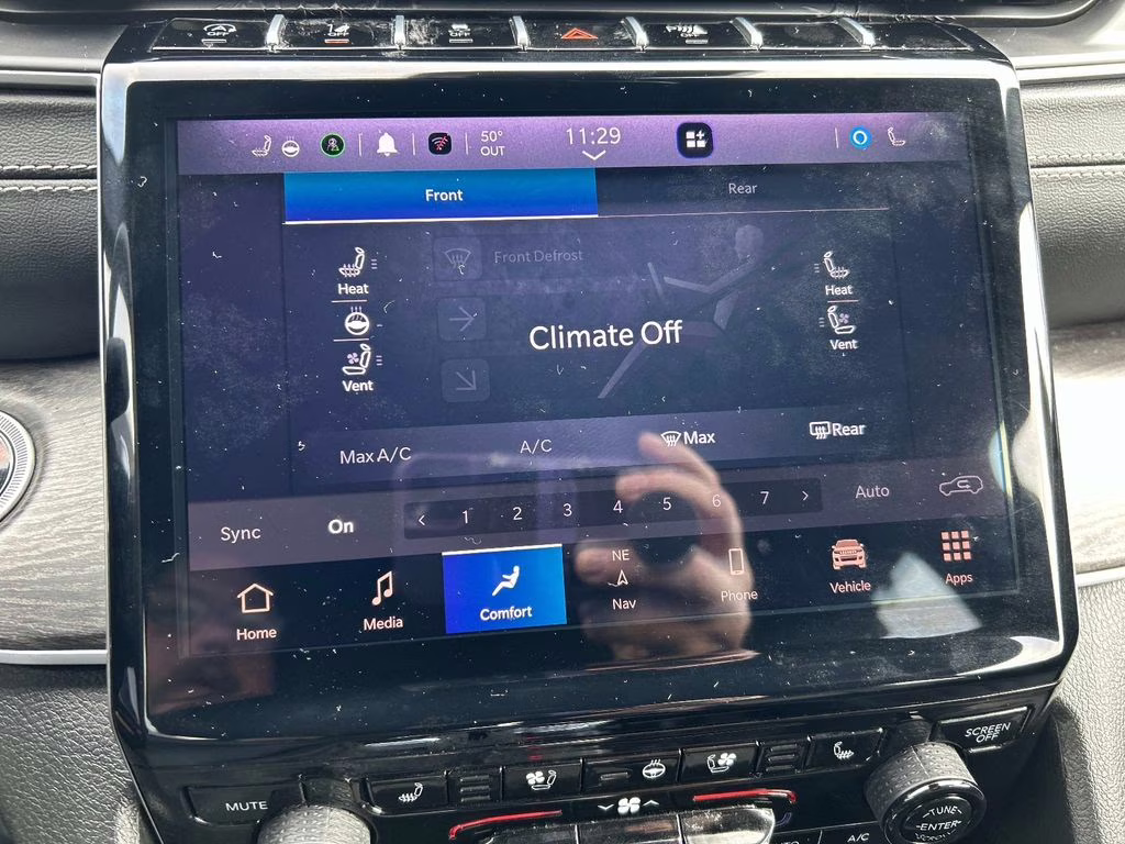 2024 Diamond Black Crystal Pearlcoat Jeep Grand Cherokee L Limited 4X4 SUV