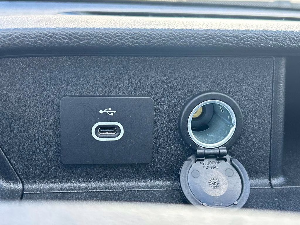 2023 Oxford White Ford Transit-350 XLT RWD Crossover