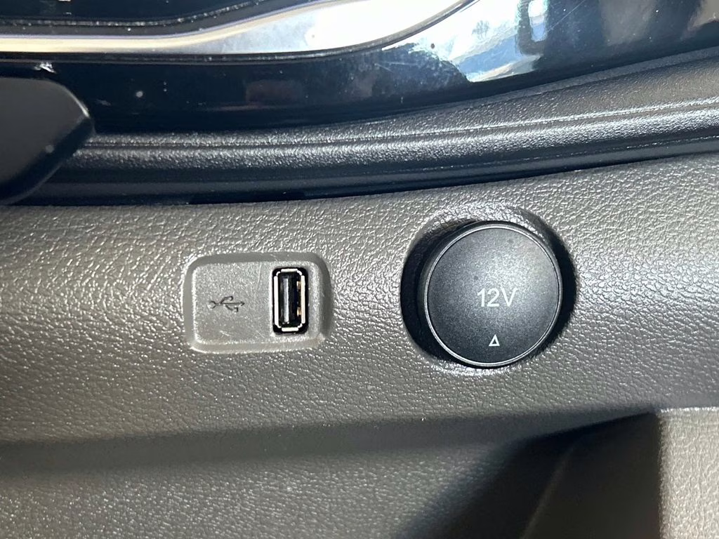 2023 Oxford White Ford Transit-350 XLT RWD Crossover