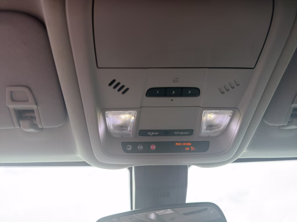 2021 Summit White Chevrolet Equinox LT FWD SUV