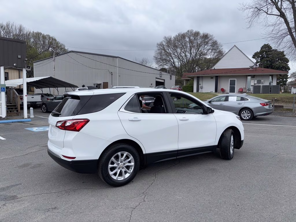 2021 Summit White Chevrolet Equinox LT FWD SUV