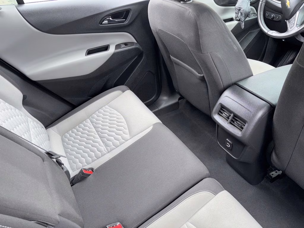 2021 Summit White Chevrolet Equinox LT FWD SUV