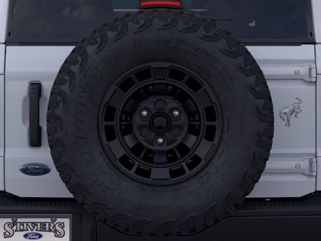 2026 Oxford White Ford Bronco Badlands 4X4 SUV