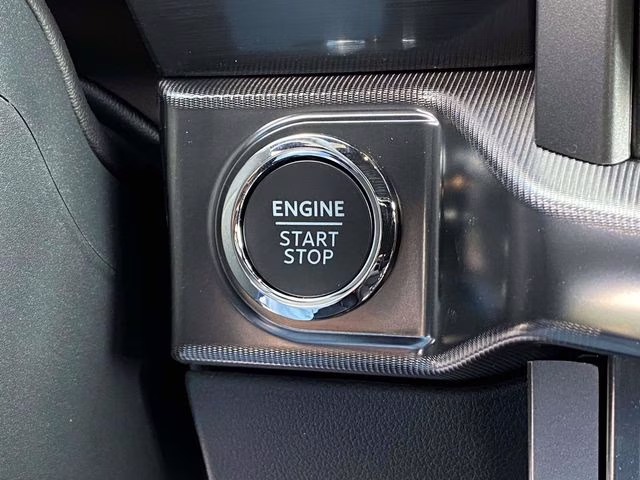 2026 Avalanche Ford F-150 Lariat 4X4 Truck