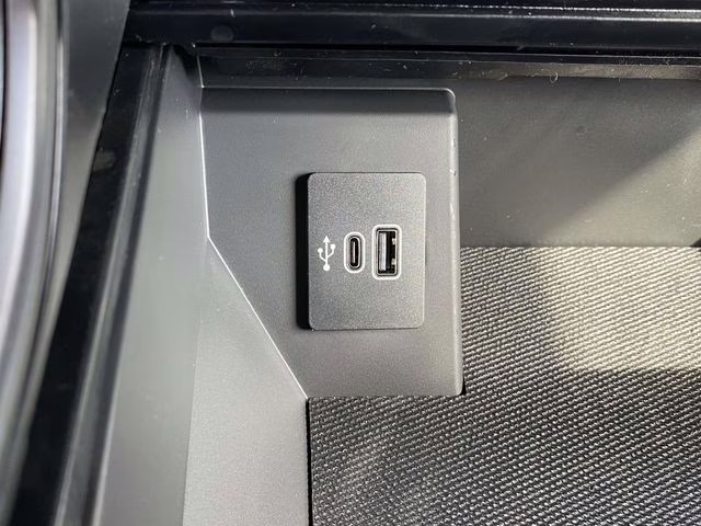 2026 Avalanche Ford F-150 Lariat 4X4 Truck