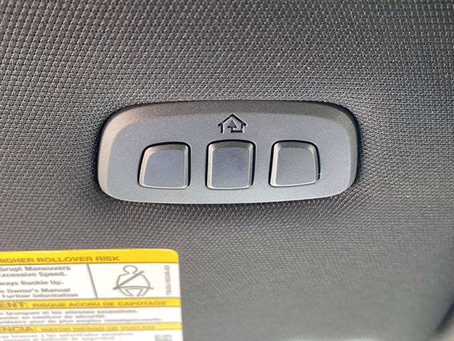 2026 Avalanche Ford F-150 Lariat 4X4 Truck