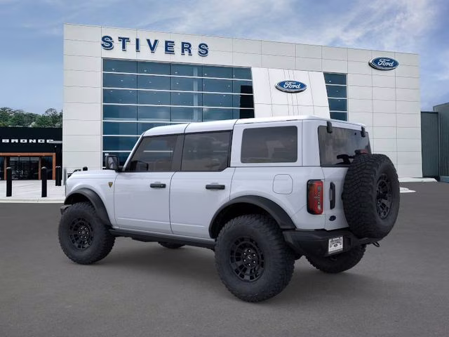 2026 Oxford White Ford Bronco Badlands 4X4 SUV
