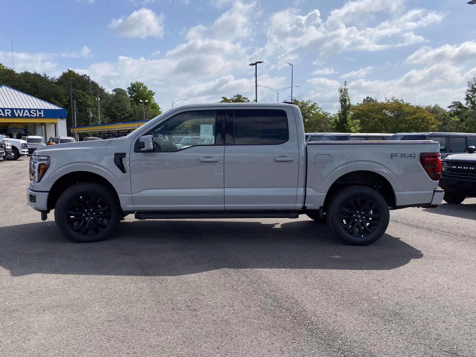 2026 Avalanche Ford F-150 Lariat 4X4 Truck