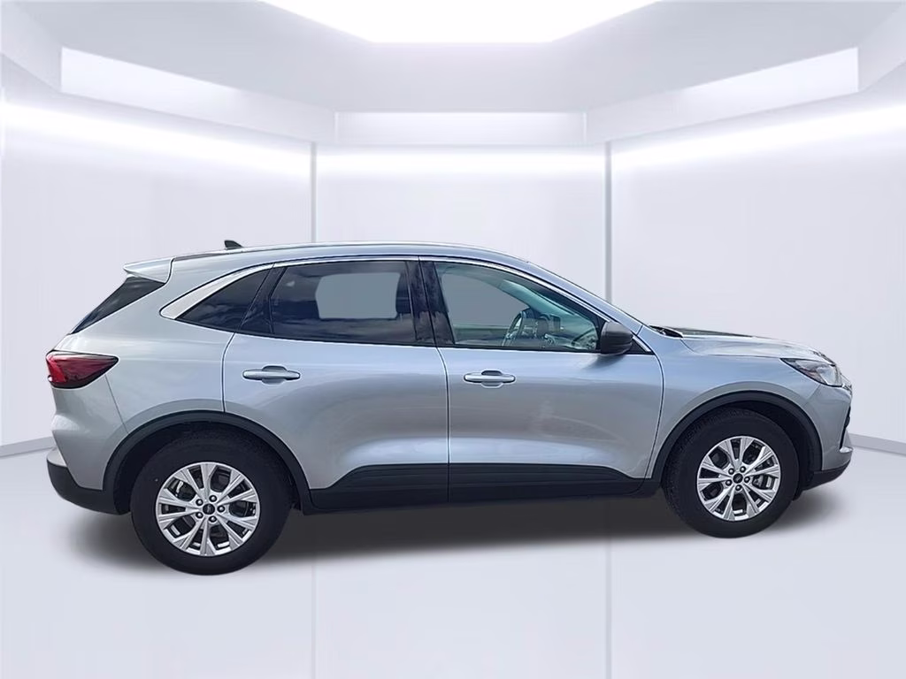 2024 Iconic Silver Metallic Ford Escape Active FWD SUV