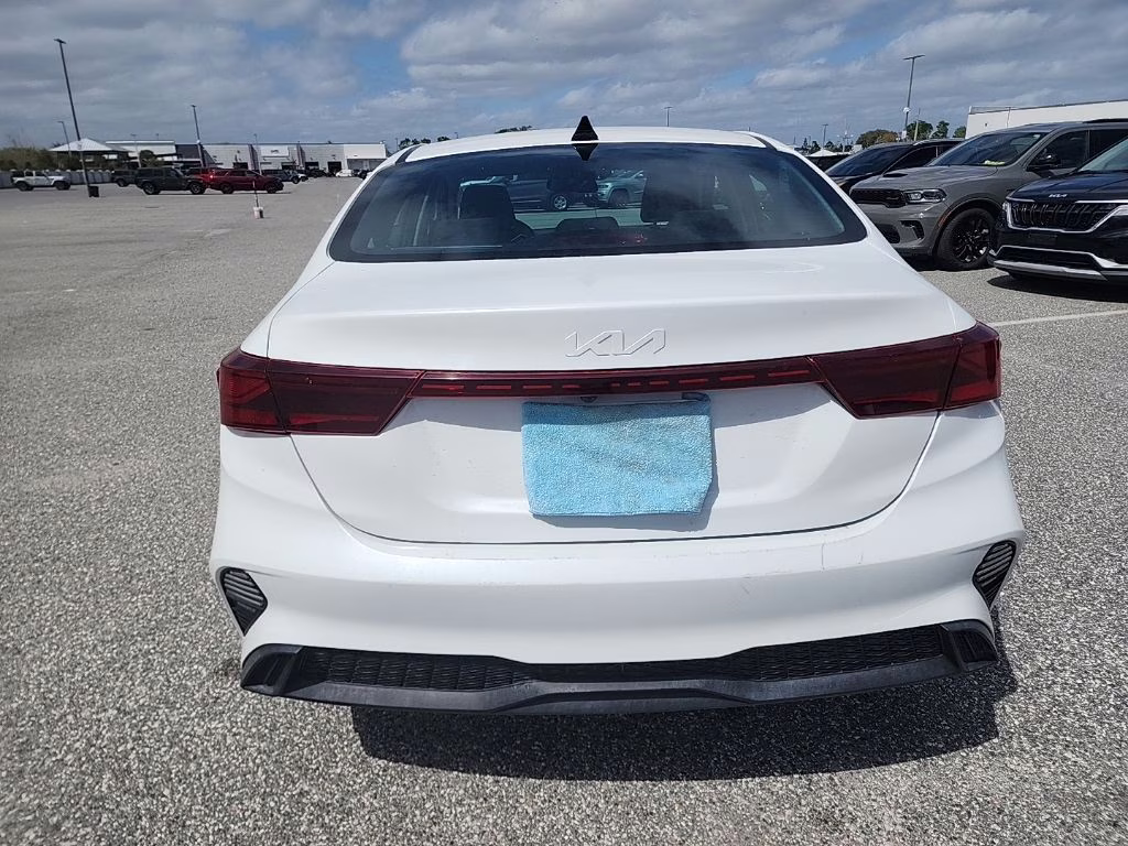 2024 Clear White Kia Forte LXS FWD Sedan