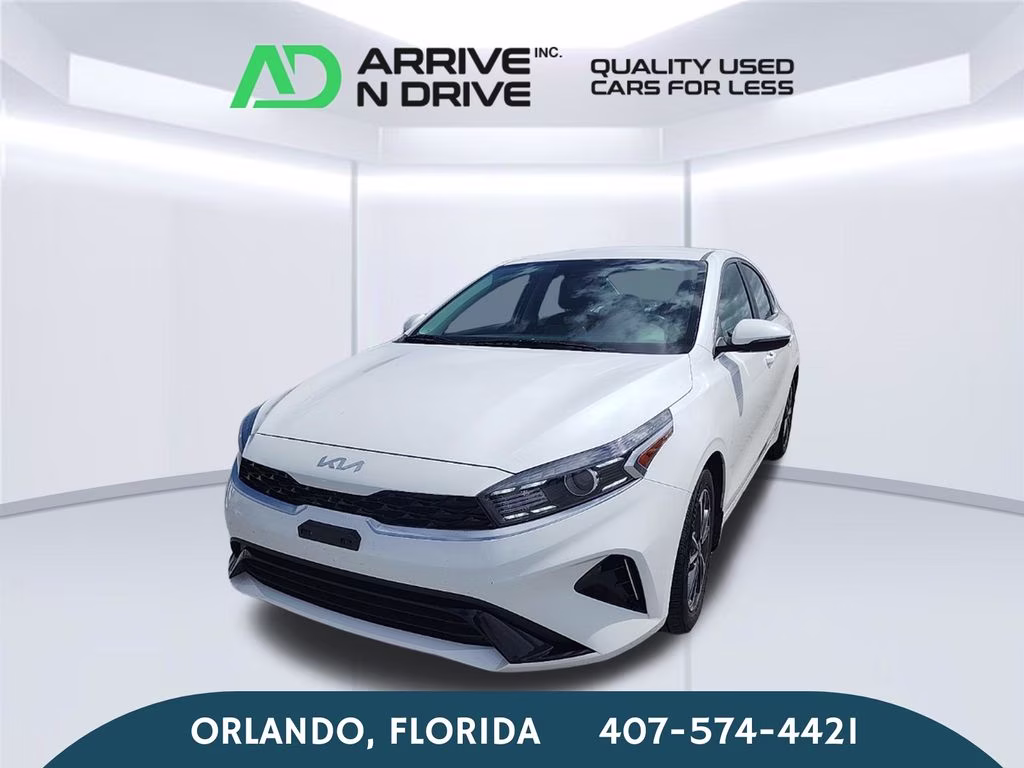 2024 Clear White Kia Forte LXS FWD Sedan