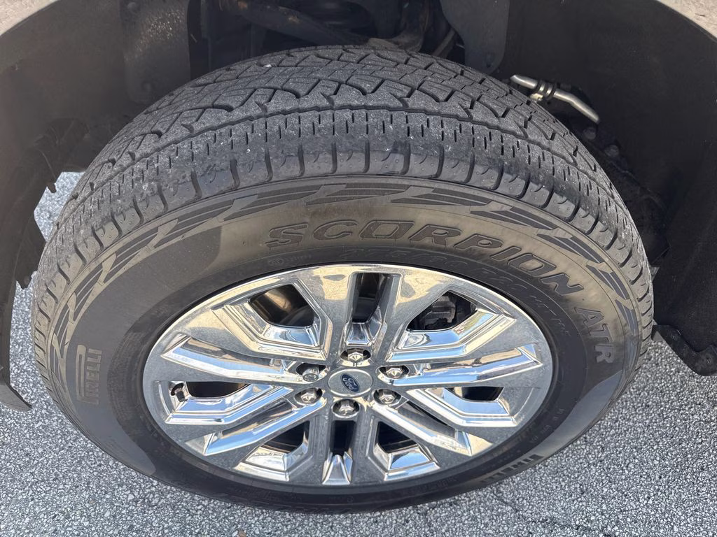 2024 Agate Black Metallic Ford F-150 XLT 4X4 Truck