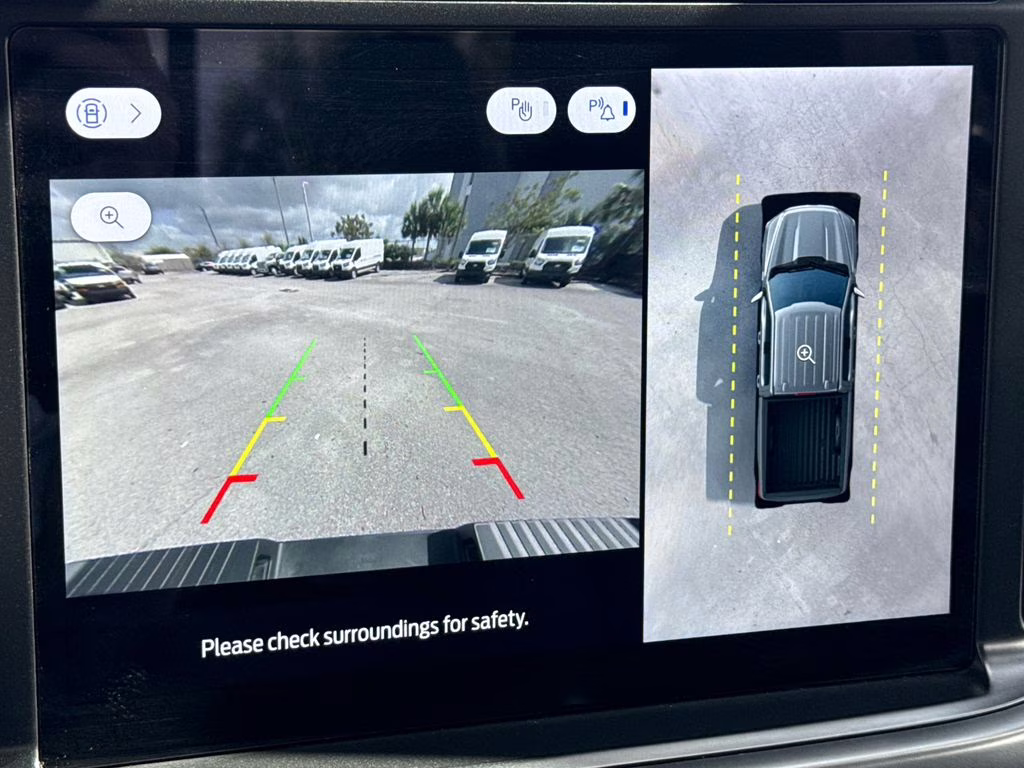 2024 Oxford White Ford F-150 XLT 4X4 Truck